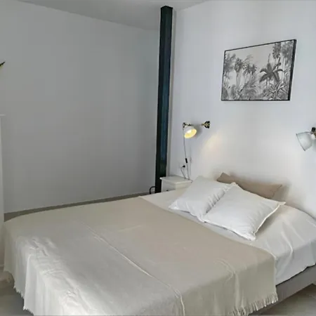 Modern Townhouse & Jacuzzi Silhouse Nerja